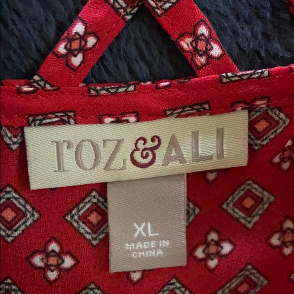 Unique top with cut-out design on the upper back —so cute! - Picture 8 of 13